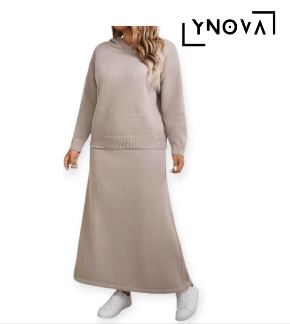 Ensemble pull à capuche et jupe longue en maille - Image 1